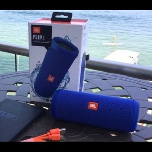 JBL Flip 3 Waterproof Wireless Speaker